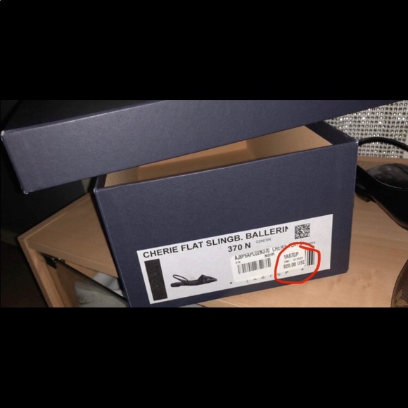 Louis Vuitton flat. Size 37 euro size. Never worn - Picture 3 of 4